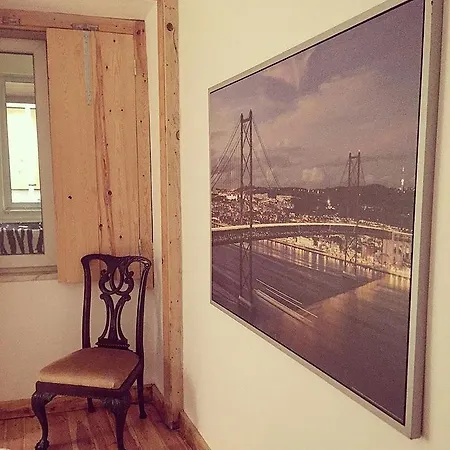 Apartment In Bica Lisbon