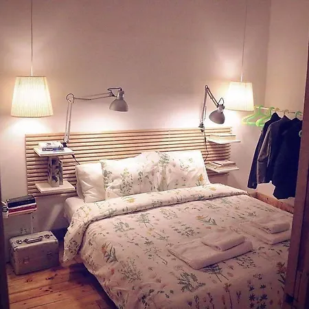 Apartment In Bica Lisbon